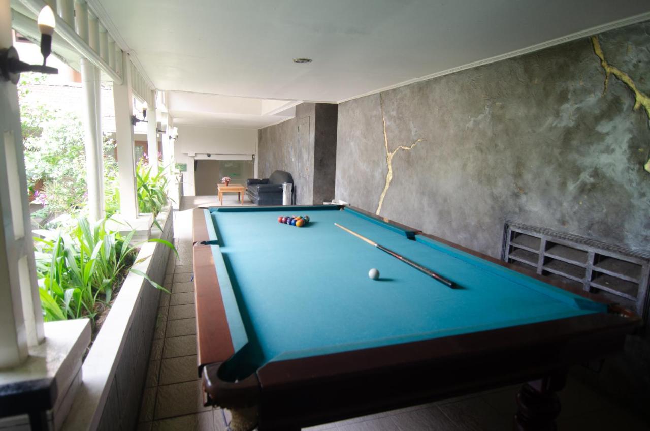 Country Heritage Hotel Surabaya Eksteriør bilde